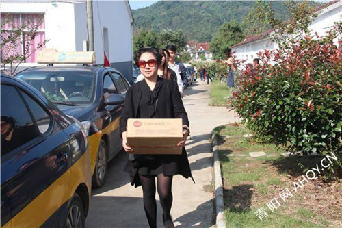 安徽柯力重陽(yáng)節(jié)開展敬老活動(dòng)