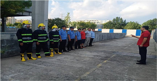 公司開展消防演習