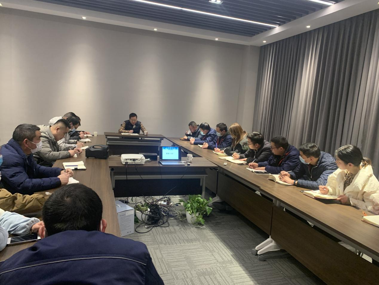 集團(tuán)總裁柯建東等一行蒞臨鄭州公司指導(dǎo)工作