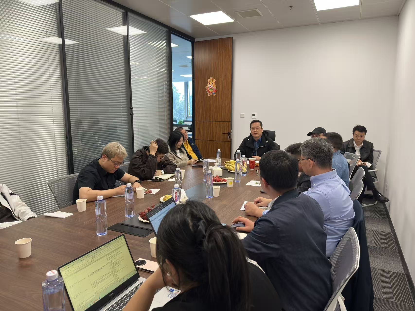 集團董事長柯建東率隊赴武漢、重慶子公司，深化集團業(yè)務(wù)融合互促